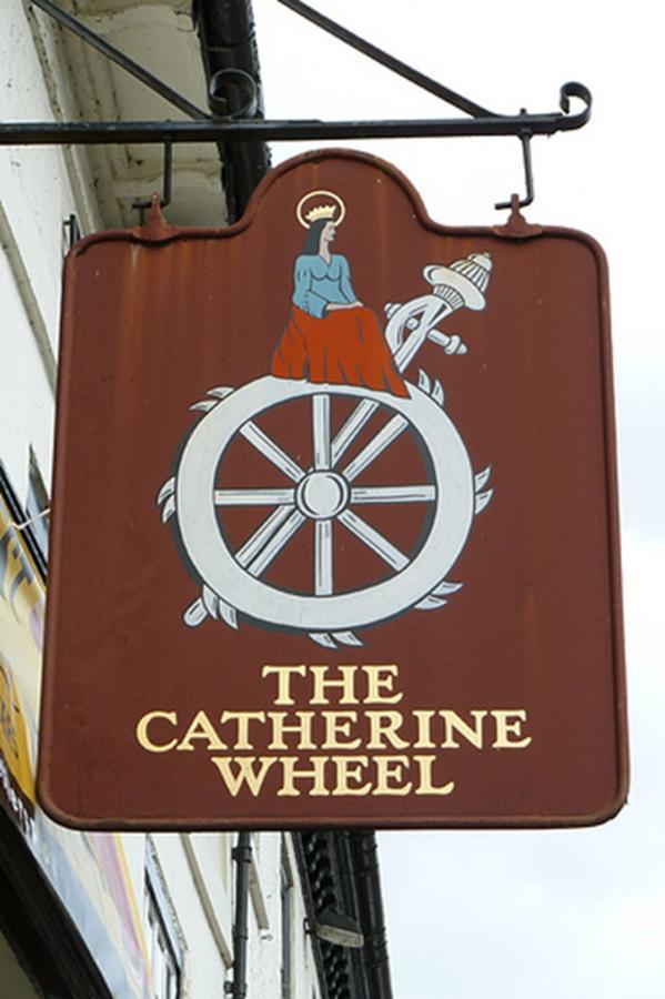 The Catherine Wheel Wetherspoon Hotel Henley-on-Thames Exterior photo